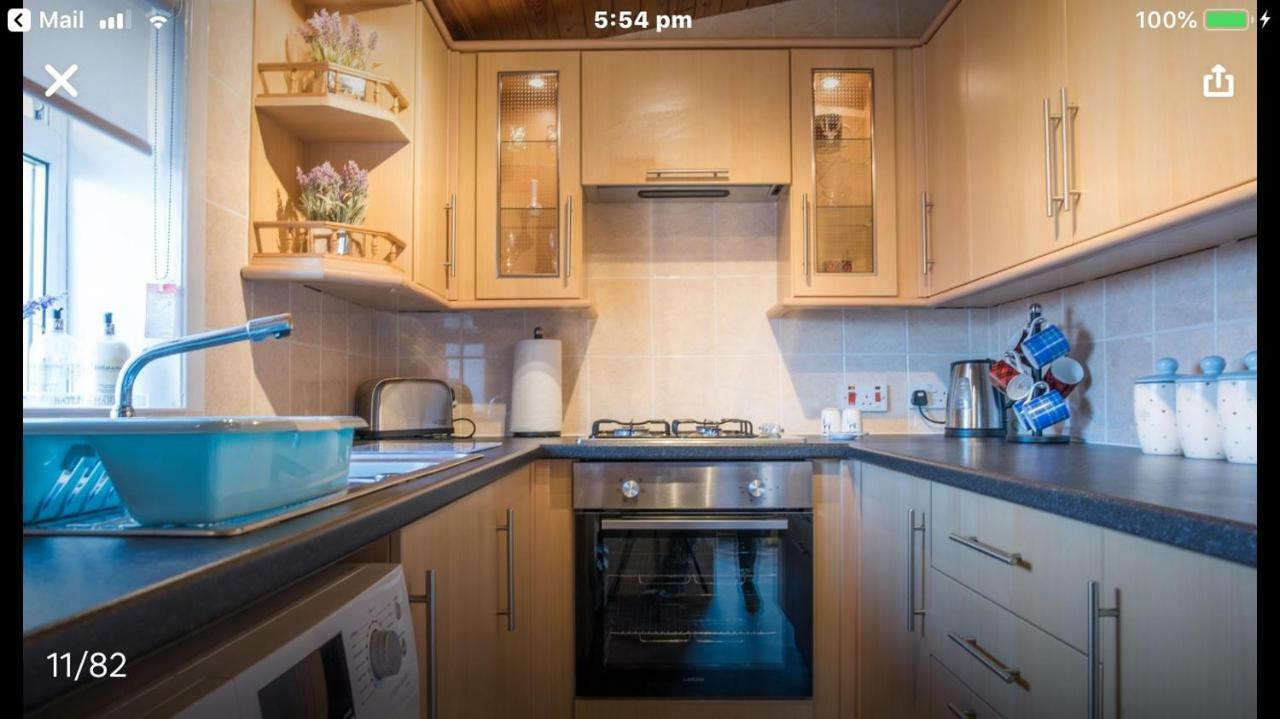 Pippin, Tranquil Scottish Cottage With Hot Tub Airdrie Exteriér fotografie